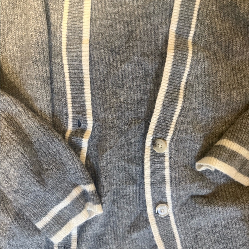 π2/$15 A new day Women's Heather Gray Cardigan - Picture 4 of 5